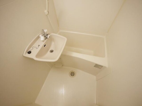 レオパレスハナブサ Naraの物件内観写真